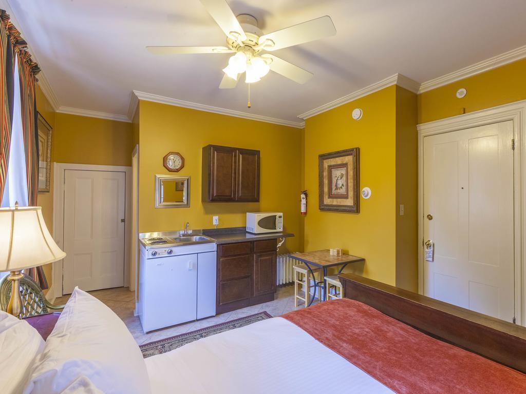 Chipman Hill Suites - Sydney Street Сент-Джон Экстерьер фото