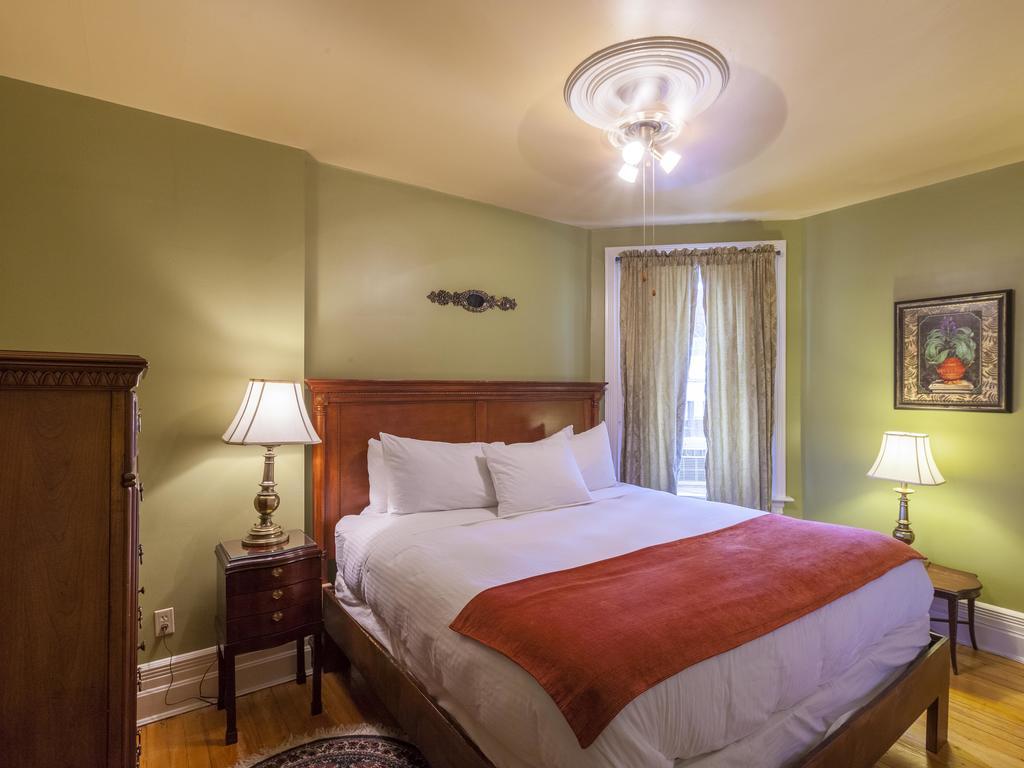 Chipman Hill Suites - Sydney Street Сент-Джон Экстерьер фото